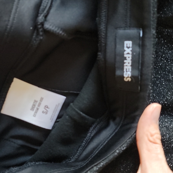 Short - Picture 3 of 4